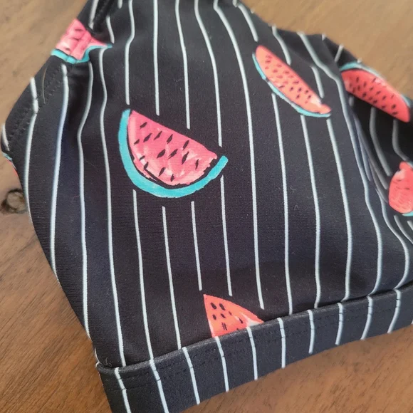 🍉NWT Body Glove bikini top! - Picture 2 of 6